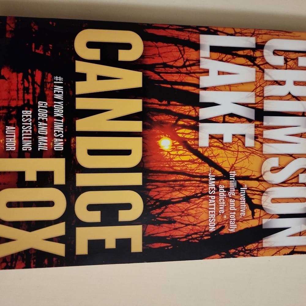 Crimson Lake: Paperback book By Candice Fox, good preowned condition